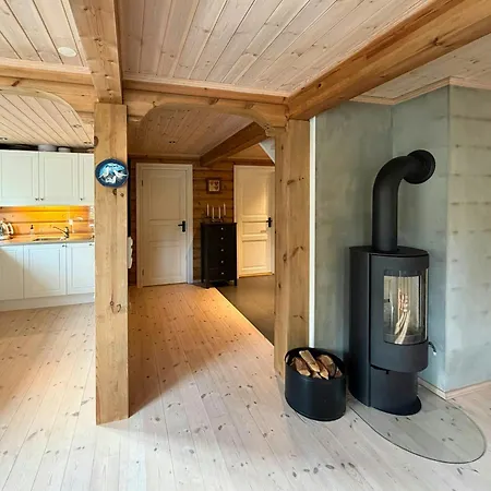 Timber With Hot Tub By Tracks