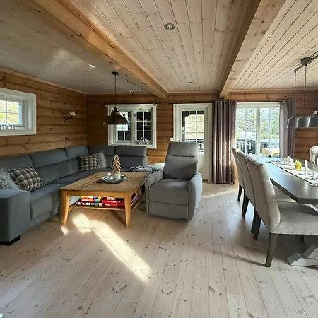 Nyaraló Timber With Hot Tub By Tracks