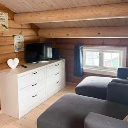 Timber With Hot Tub By Tracks * Bjorli
